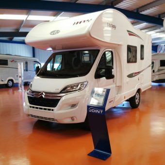 Autocaravana PLA Happy 430 6 plazas exterior 1