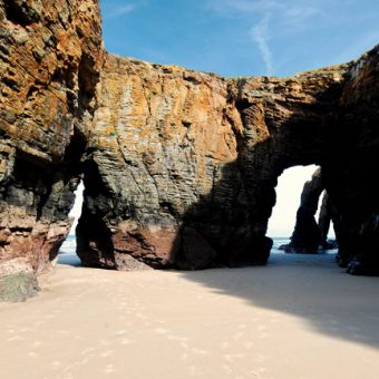 viaxando en furgo playa catedrales