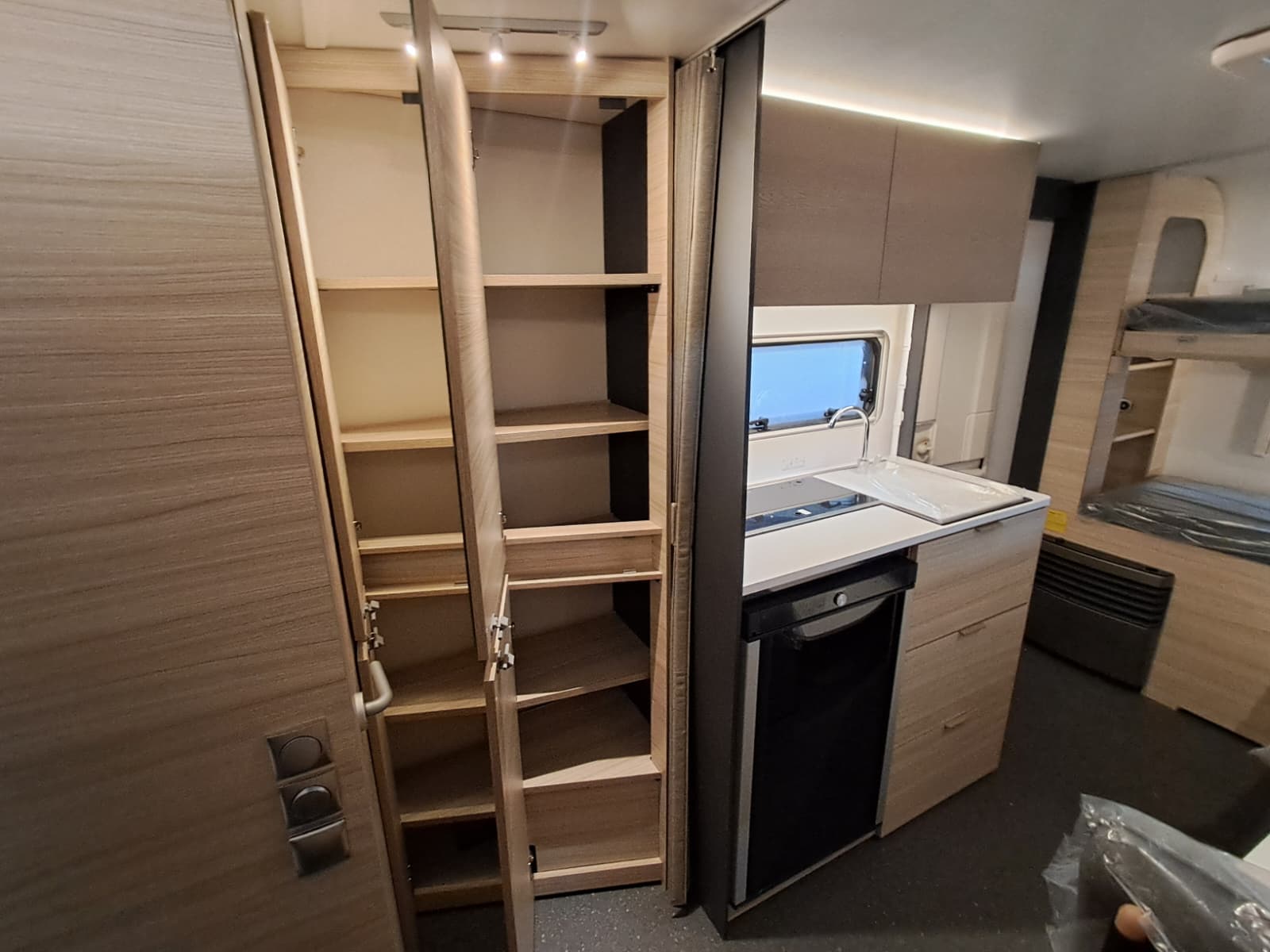 ADRIA ALTEA 472 PK STOCK L'ALBA 13