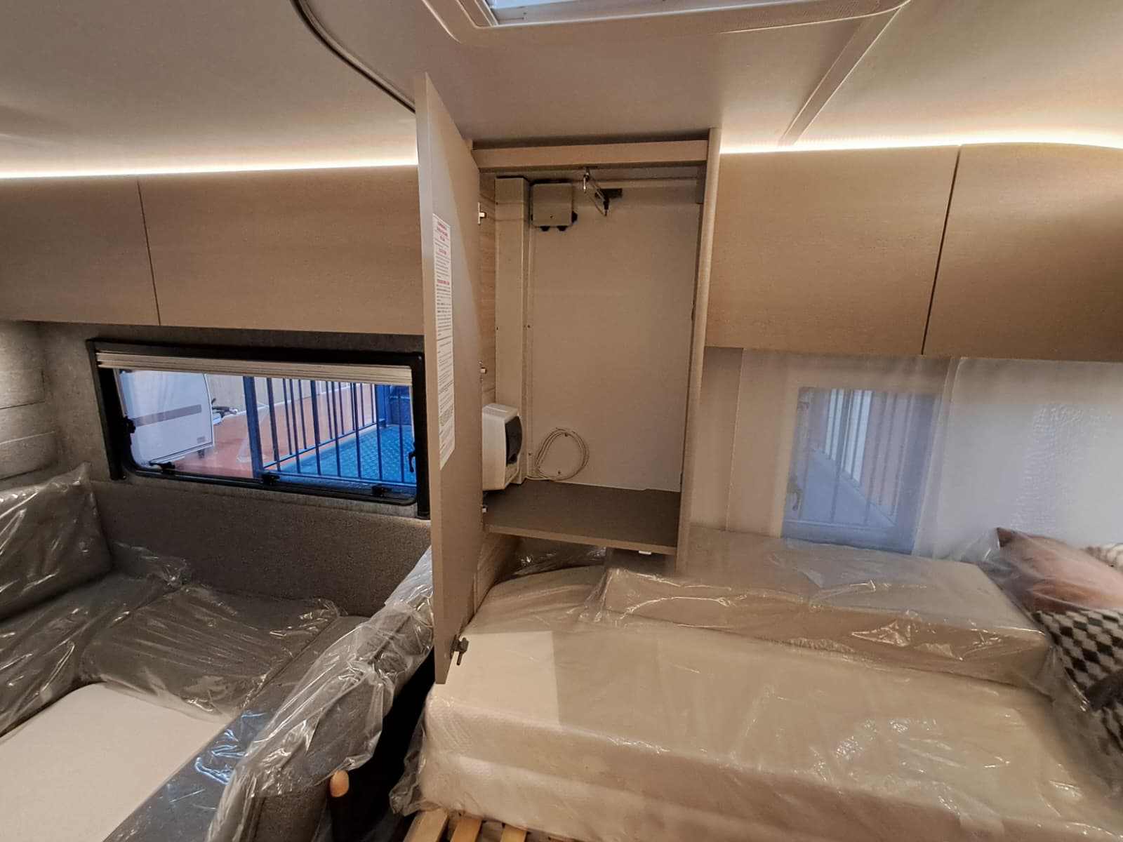 ADRIA ALTEA 472 PK STOCK L'ALBA 14