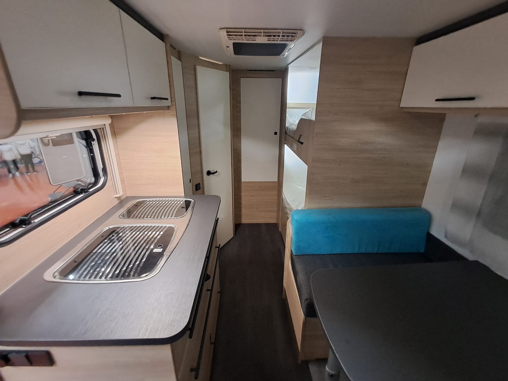 CARAVELAIR ALBA 496 FAMILY L ALBA CARAVANING 5