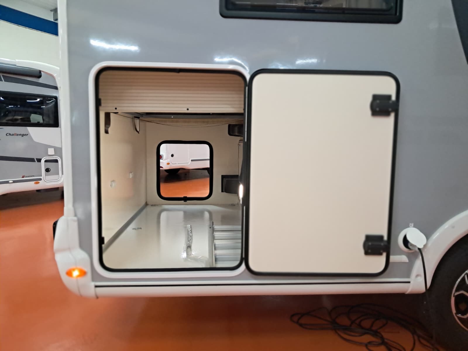 CHALLENGER FIAT 3048 GRAPHITE EDITION INTEGRAL AUTOMATIC 5