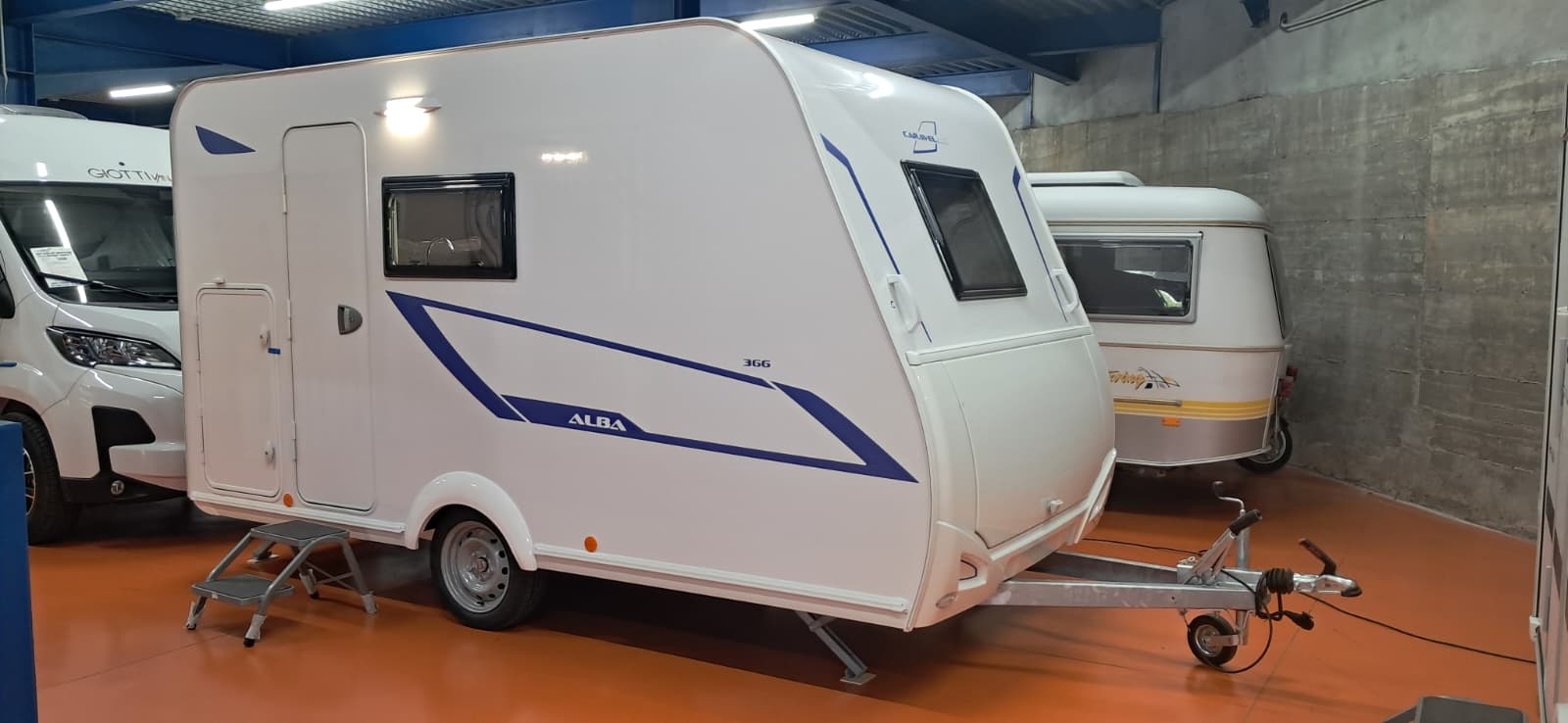 CARAVELAIR ALBA 366 750 KG 2027 1