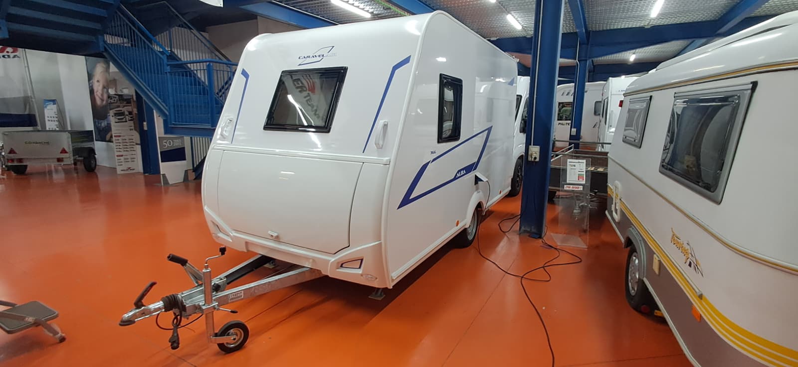 CARAVELAIR ALBA 366 750 KG 2027 2