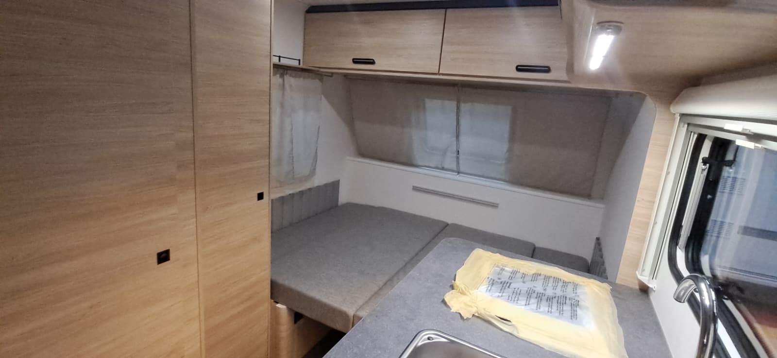 CARAVELAIR ALBA 366 750 KG 2027 8