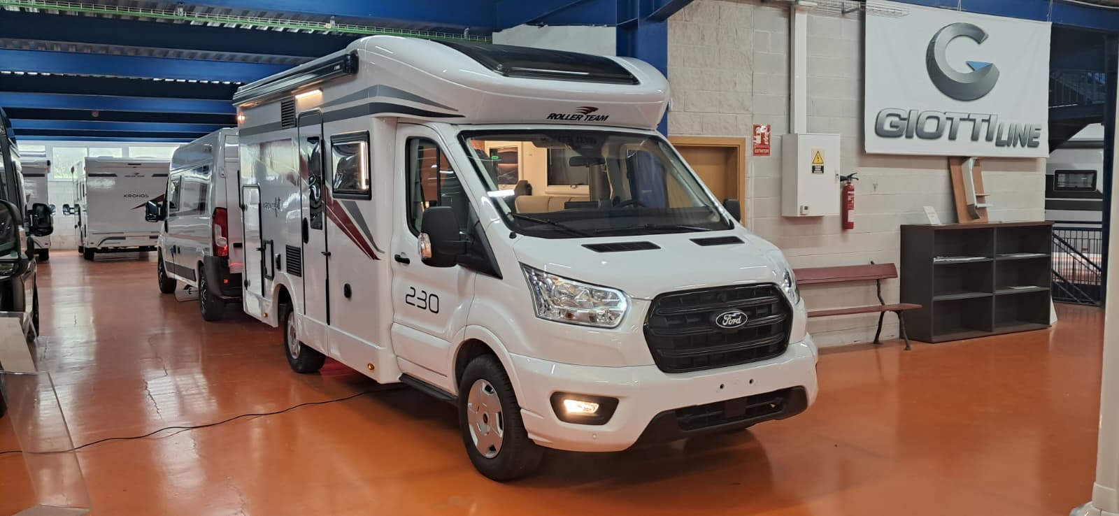 ROLLER TEAM FORD KRONOS FIT 230 TL OPEN AIR 165 CV MANUAL 2026 LALBACARAVANING 2