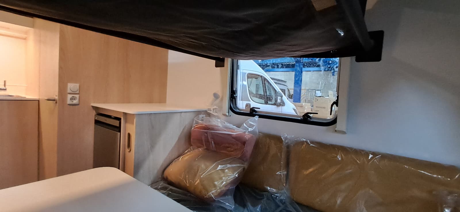 ADRIA AVIVA 300 LH 01 750 750KG 2026 LALBACARAVANING 16