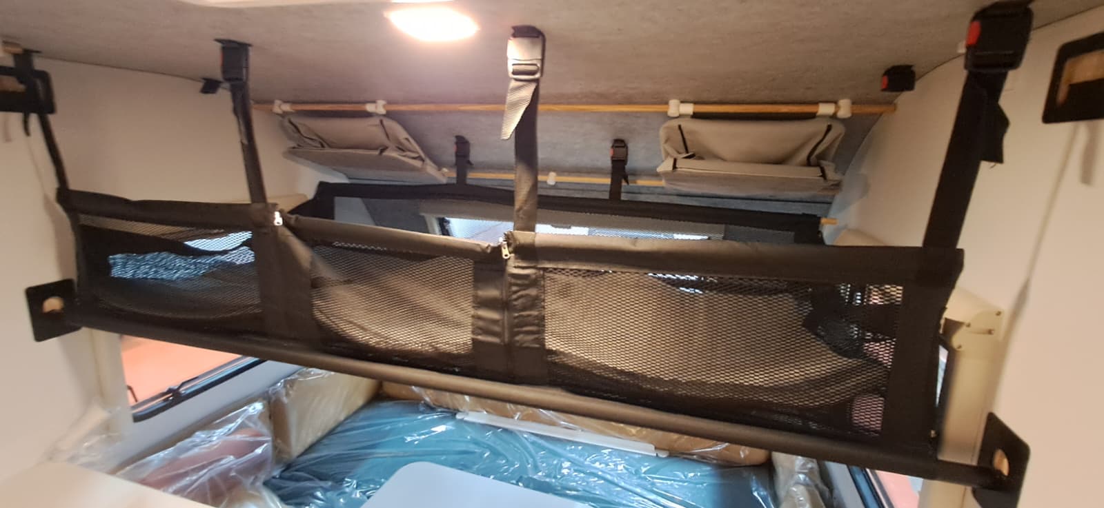 ADRIA AVIVA 300 LH 01 750 750KG 2026 LALBACARAVANING 18