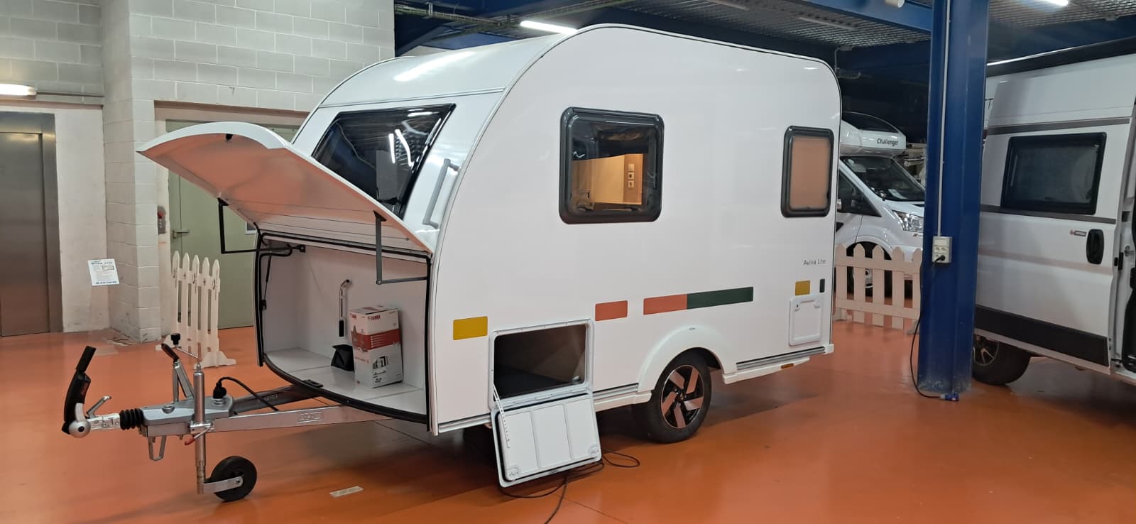 ADRIA AVIVA 300 LH 01 750 750KG 2026 LALBACARAVANING 6
